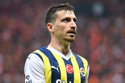 Fenerbahçe, Mert Hakan Yandaş'ın sözleşmesini uzattı