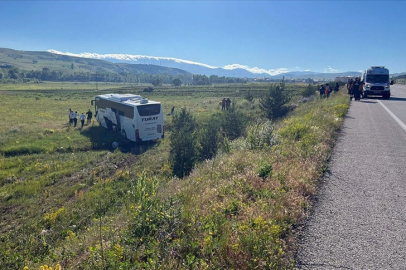 Şarampole inen yolcu otobüsünde 8 kişi yaralandı