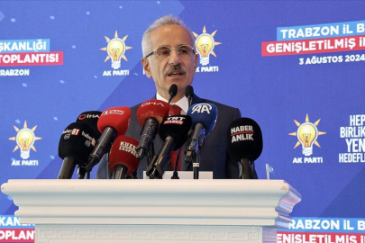 Bakan Uraloğlu: Ay yıldızlı bayrağımız dünyanın dört bir köşesindeki mazlumların bayrağıdır