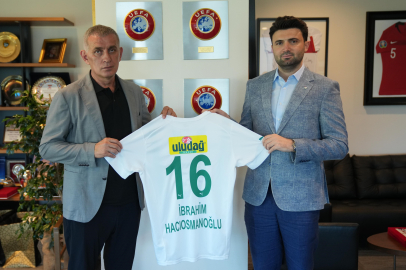 Bursaspor Başkanı Enes Çelik, TFF Başkanı İbrahim Hacıosmanoğlu’nu ziyaret etti