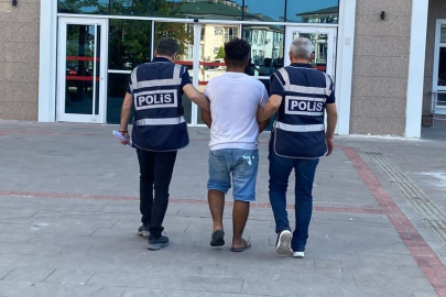 Kendini polis olarak tanıtıp 2 milyon liranın üzerinde vurgun yaptı