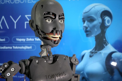 40 günde üretilen yerli insansı robot Tomyris 9 mimik yapabiliyor