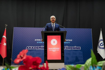 TBMM Başkanı Kurtulmuş: İnsanlara diplomalarının yanında hikmeti de irfanı da öğretmek zorundayız