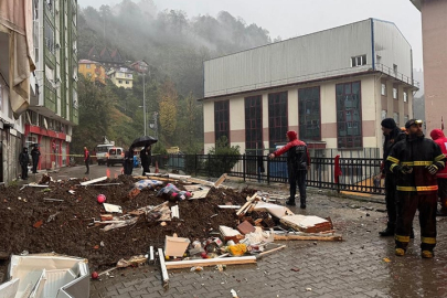 Rize toprak kayması sonucu 1 kişi öldü, 4 kişi yaralandı