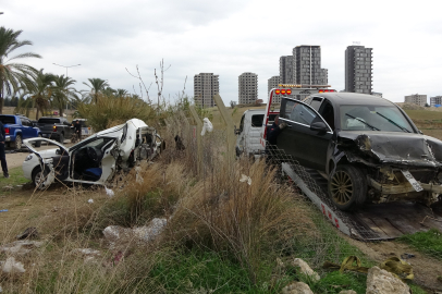 14 yaşındaki sürücü cipiyle otomobile çarptı: 1 ölü