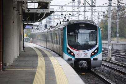 Marmaray bir günde 743 bin 596 yolcu taşıyarak rekor tazeledi