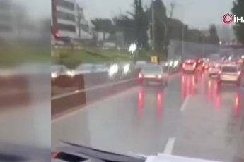 Bursa'da fermuar sistemi ile yolu böyle açtılar