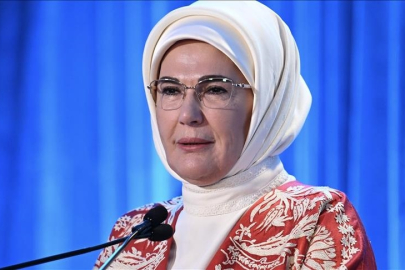 Emine Erdoğan, İslam aleminin Regaip Kandili'ni kutladı