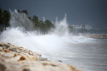 Meteorolojiden Akdeniz'in doğusunda fırtına uyarısı