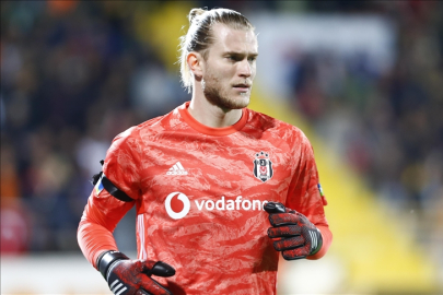 Schalke 04, Alman kaleci Loris Karius'u kadrosuna kattı